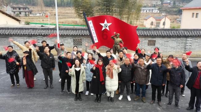 中新网评：招聘疏漏不应甩“锅”应聘者 莫让“人才引进”拒人才于门外